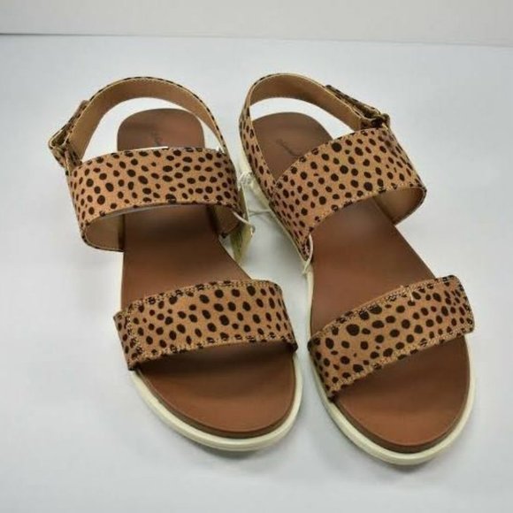 Universal Thread Natalie Easy Closure Leopard Print Strap Sandals Brown 10 - Picture 1 of 7